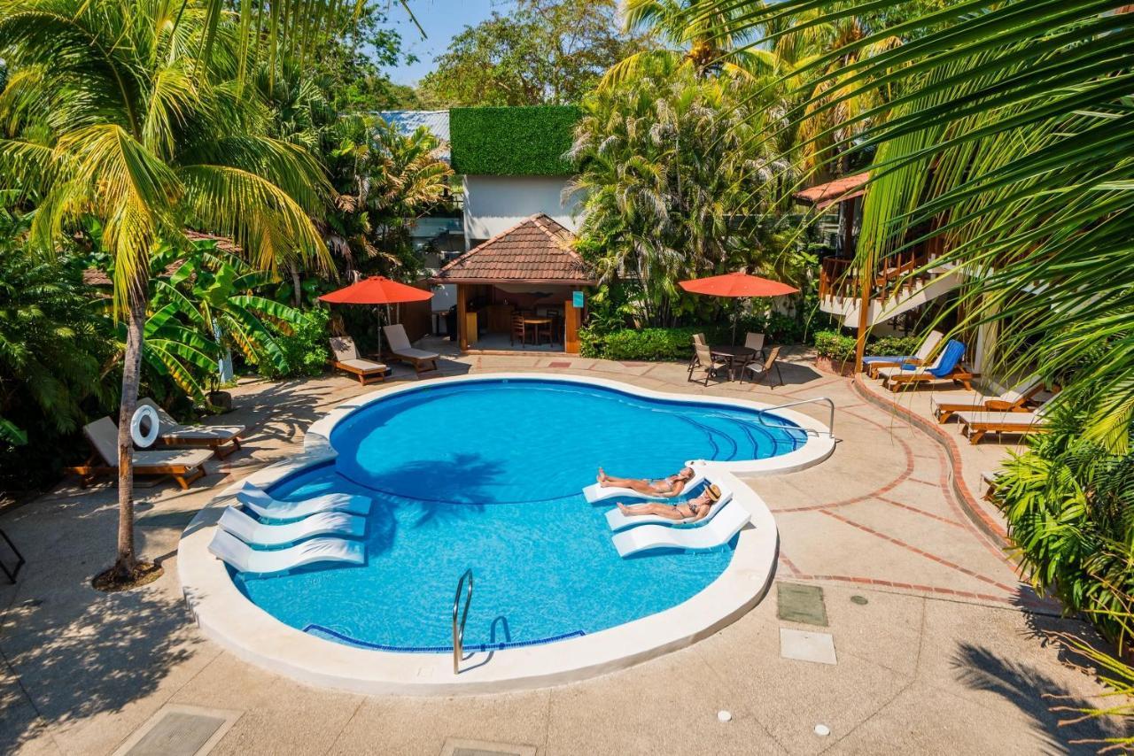 The Coast Beachfront Hotel Tamarindo Esterno foto