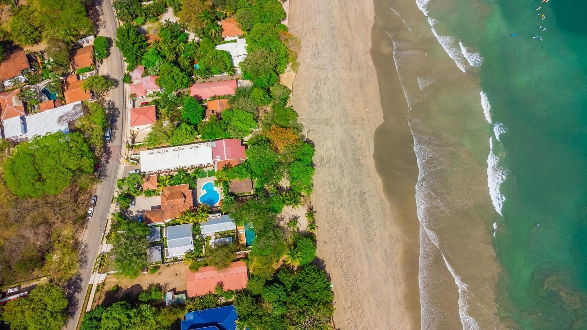 The Coast Beachfront Hotel Tamarindo Esterno foto